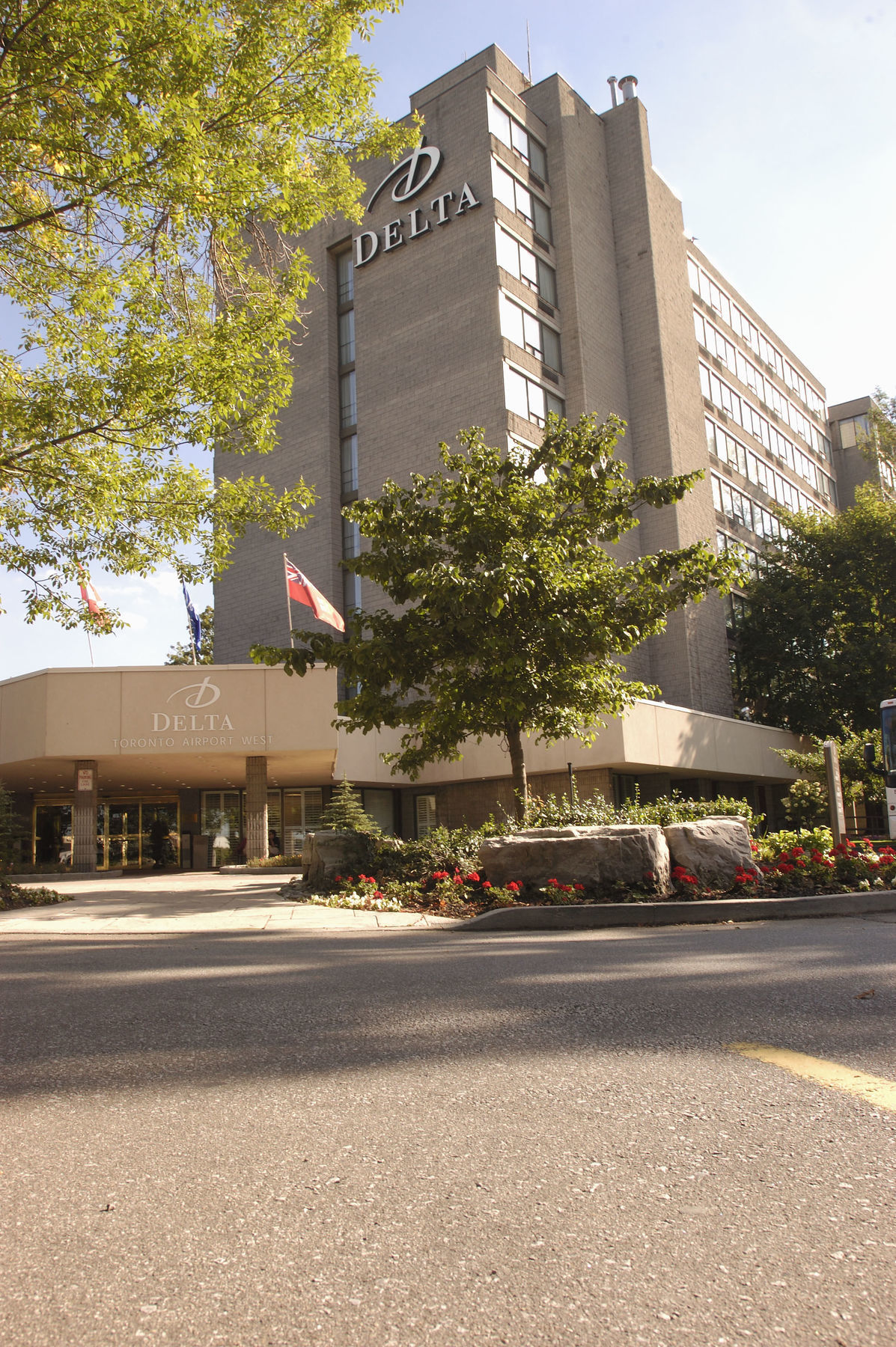 Doubletree By Hilton Hotel Toronto Airport West Mississauga Exterior foto